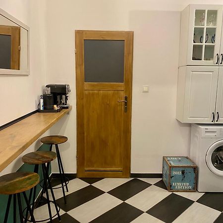 Topolove Rooms & Apartments Красков Екстериор снимка