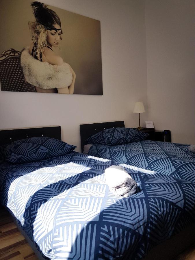 Topolove Rooms & Apartments Красков Екстериор снимка