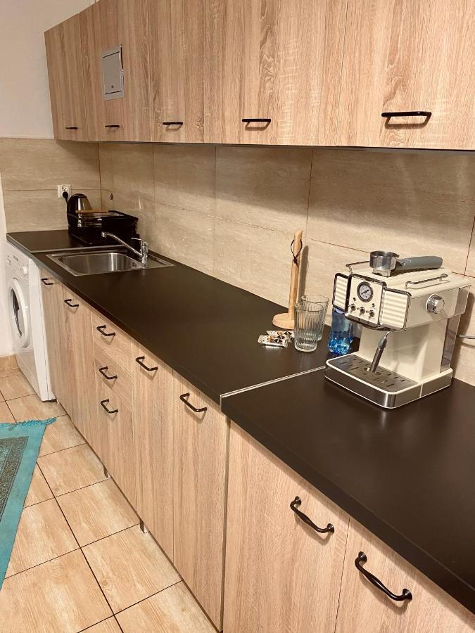 Topolove Rooms & Apartments Красков Екстериор снимка